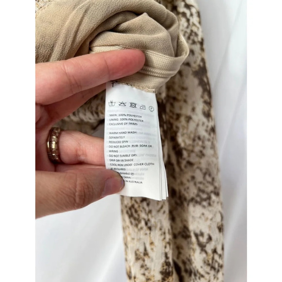 Bardot Women's Brown Snake Print Long Sleeve Sheer Cropped Blouse Size 4 - Picture 4 of 6